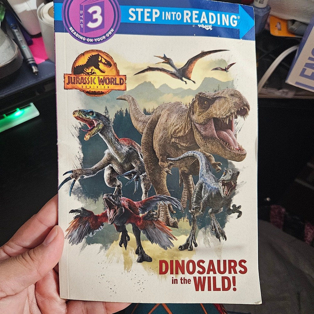 Step Into Reading Jurassic World Dinosaurs in the Wild!‎ Step 3 Book